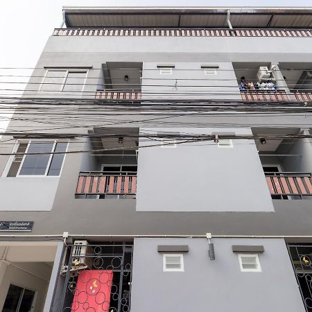 Middleway House Bangkok Hotel Exterior photo
